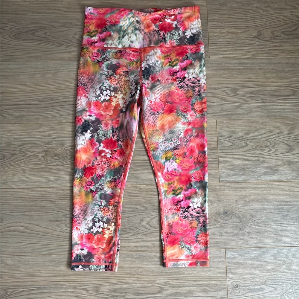 Athleta Colorful Floral Elation Capri Legging